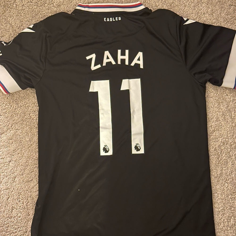 Wilfred Zaha #11 Crystal Palace EPL jersey